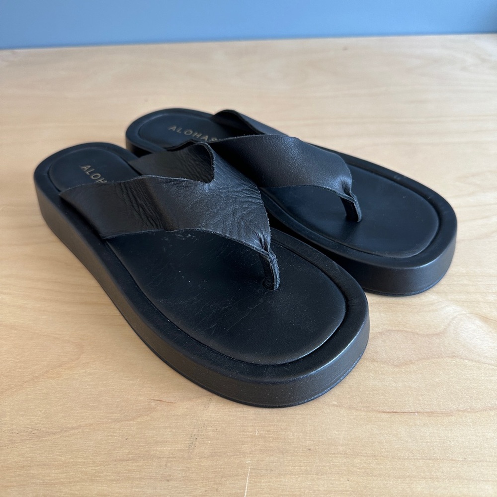 Alohas Black Platform Sandals - Brand New